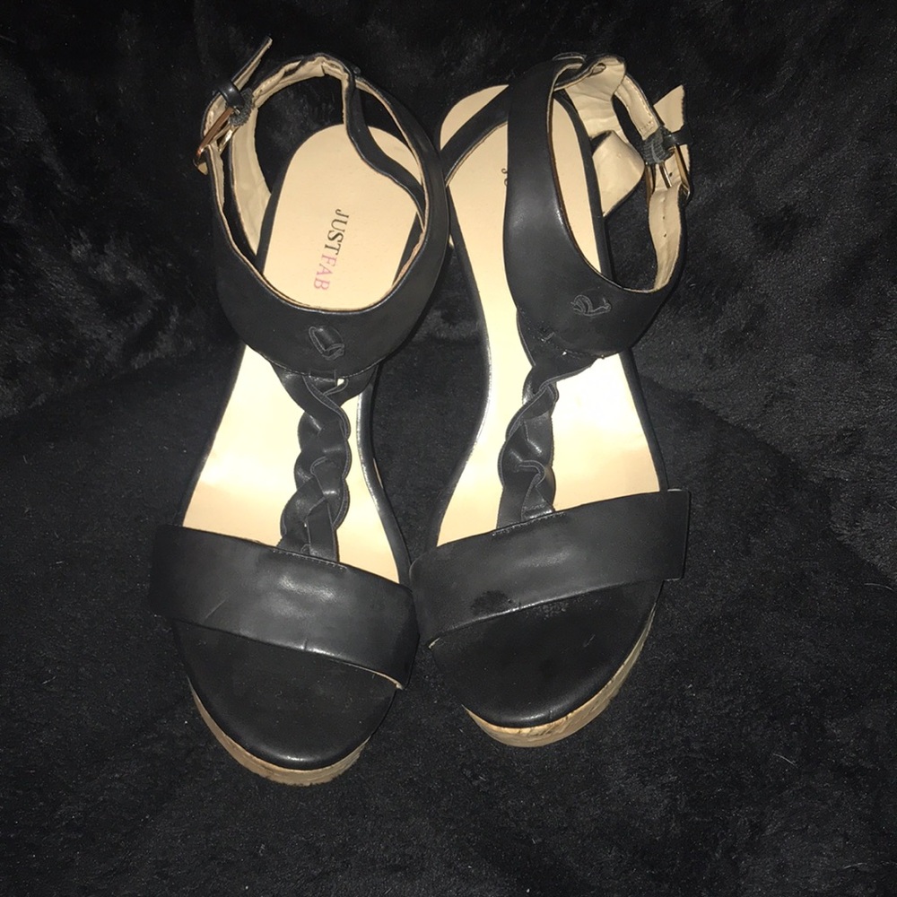 Women's black wedge sandal